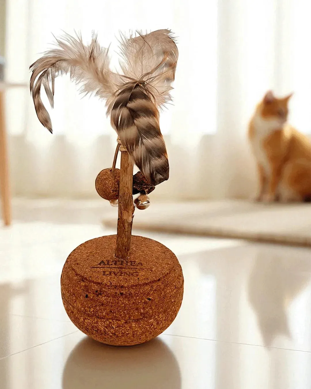 Vela Cork Cat Toy
