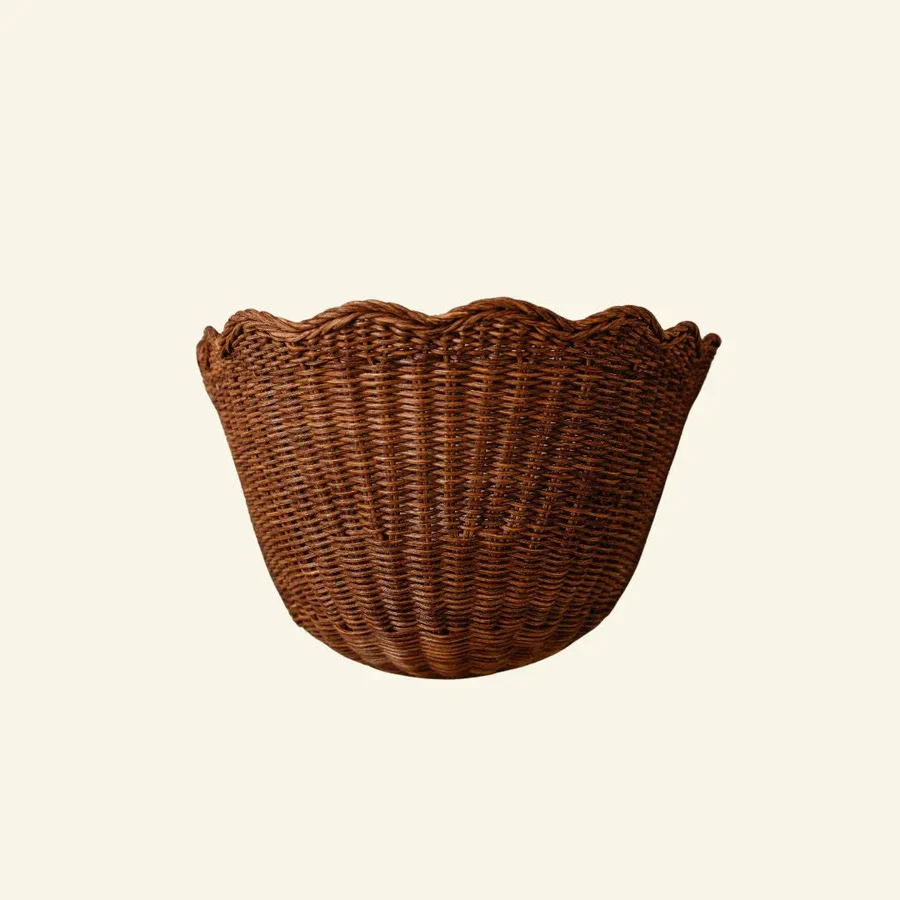 Scalloped Wall Light